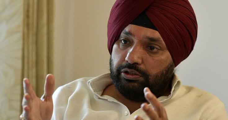 Ex-minister Lovely says Delhi is voting on development