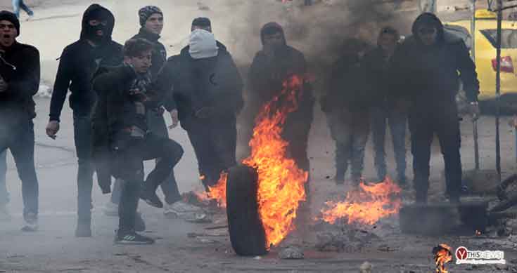 Palestinians injured in clashes with Israeli soldiers