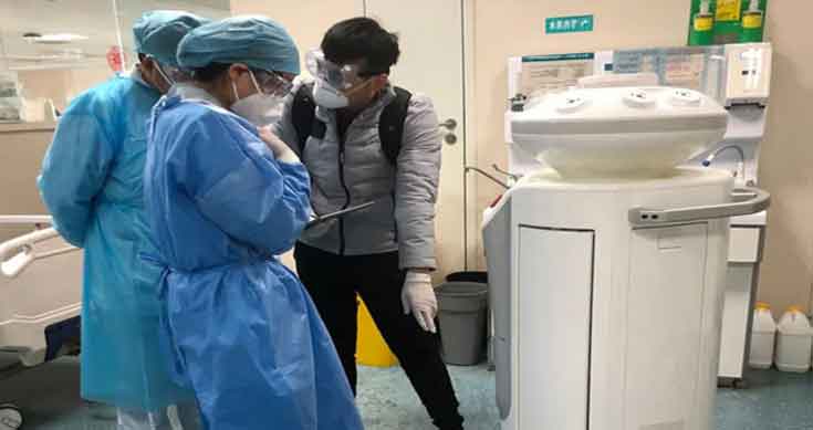 Robot delivers food, medicines in China hospitals