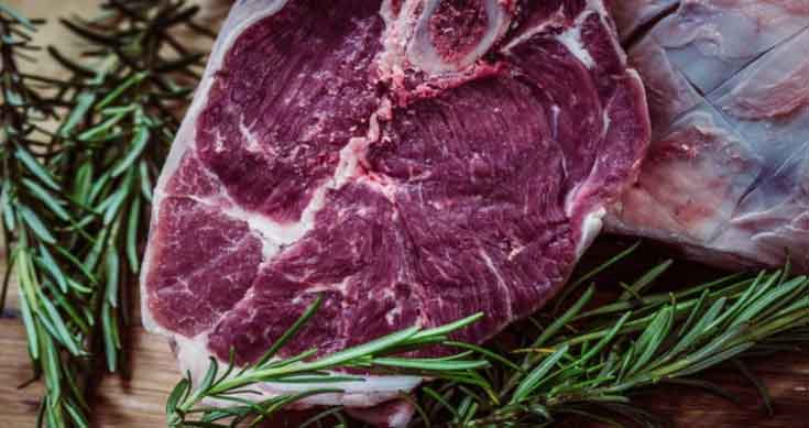 Swapping red meat for plants lead to longer life