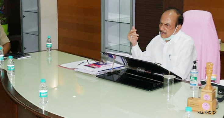 Home minister meets CP and others to review situation in Hyderabad