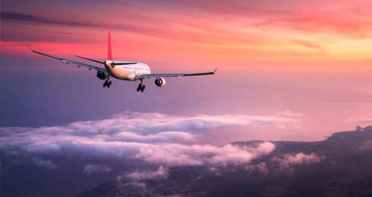 US starts airlifting citizens from India