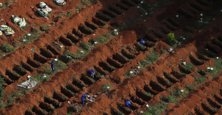 300 unmarked graves for COVID-19 victims dug in Mexico