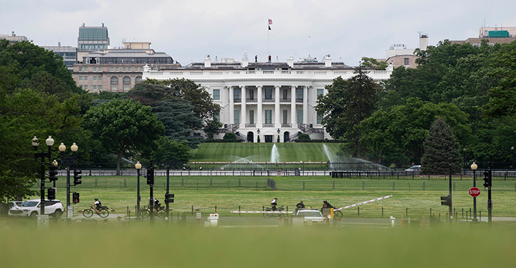 Curfew in Washington after protests near White House