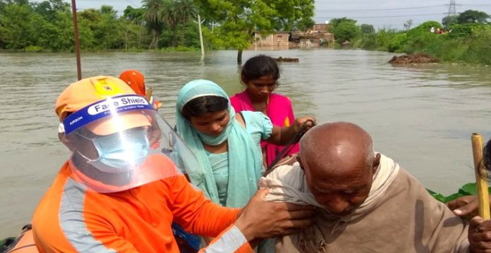 Bihar-floods: NDRF-teams-rescue-over-3500-people