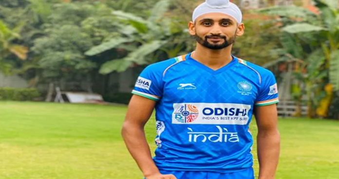 Mandeep Singh hockey player test positive for coronavirus