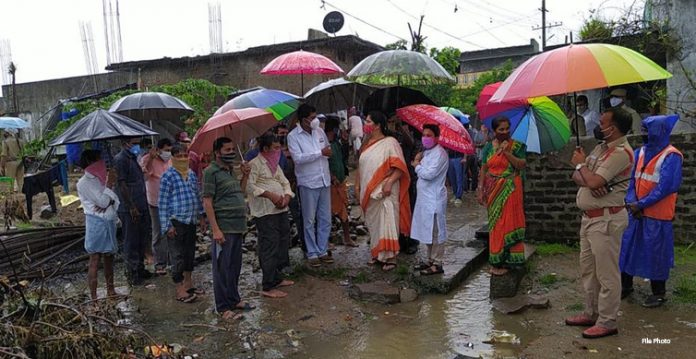 Shift rain hit people to Ashram schools: Sathyavathi