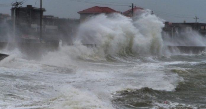 Typhoon Mekkhala makes landfall in China