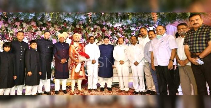 Ministers and Telangana CM Attend Wedding of Owaisis Daughter