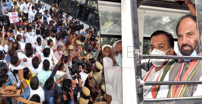 Police Detained Telangana Congress Leaders Who Were Marching to Raj Bhavan