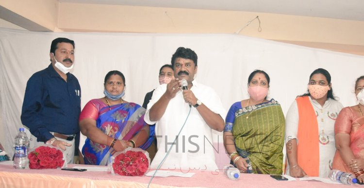 Telangana ideal in welfare : Srinivas Yadav