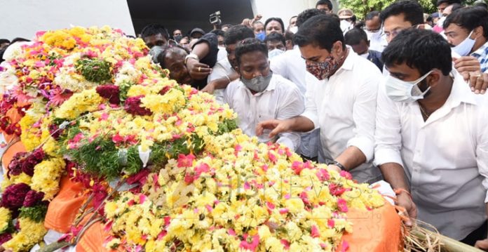 Narsimha Reddy was cremated with state honours