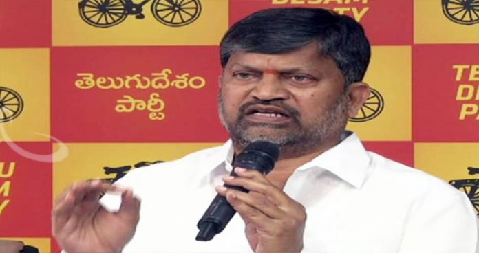 KCR should change at least now: Ramana