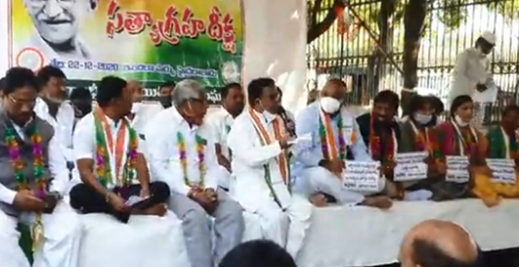 Congress party alleges sarpanches harassment by Govt