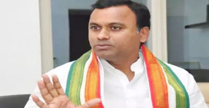 Congress party MLA Rajagopal Reddy says he would soon join BJP
