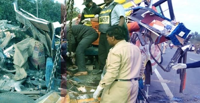 Karnataka road accident- 13 dead, 4 critical after tempo collided with truck