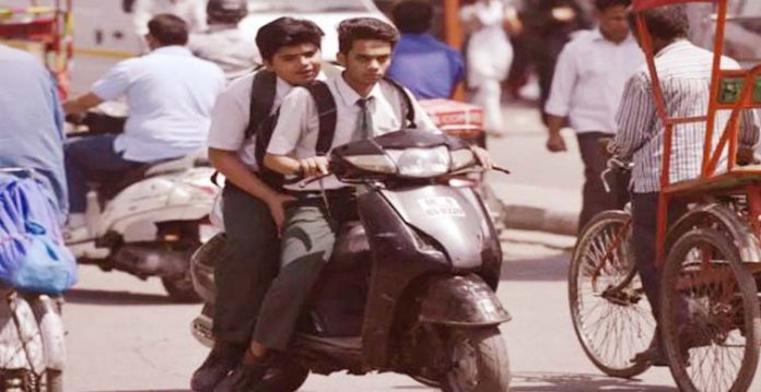 goa bans students from driving two wheelers to school