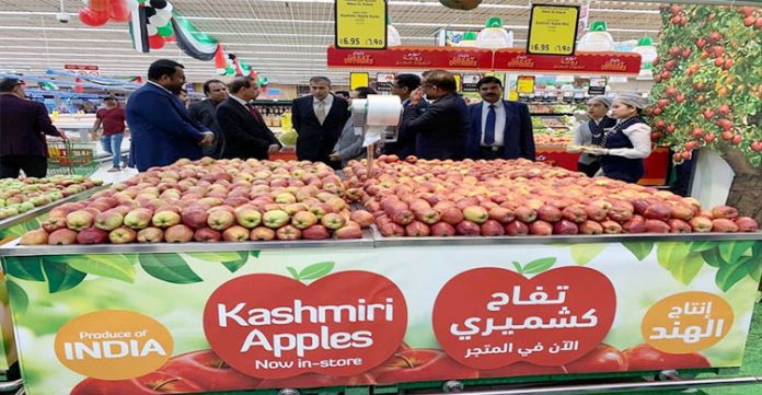 heeding modi's call, lulu imports 400 tons of kashmiri apples into uae
