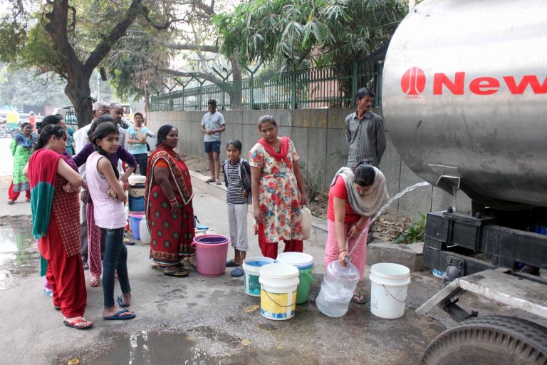 new delhi: people fill water from a delhi jal board water tanker in new delhi, on may 25, 2017. (photo: ians)