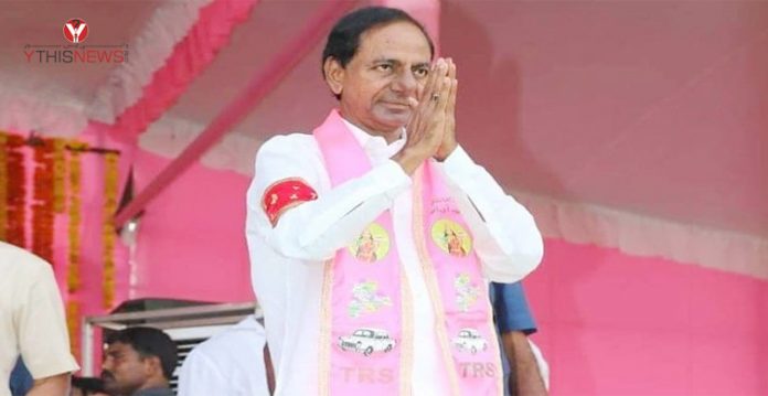 cm kcr pays rich tributes to jyotirao phule on his birth anniversary