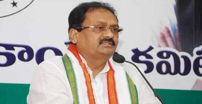 don't treat vaccination as electoral promise, congress tells bjp,trs govts