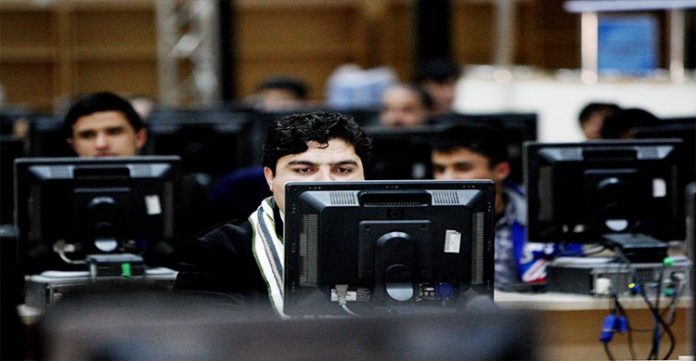 people trust computers more than humans study
