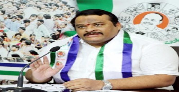 ysrcp ts chief resigns from his post