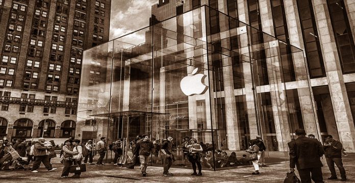 apple suppliers accused of forced uighur muslim labour in china, responds