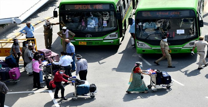 delhi govt sets up oxygen cylinder pool at dtc bus depots