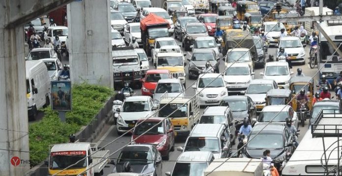 hyderabad witnesses traffic jam
