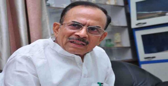 mahamood ali gives ration kits to poor muslims, says steps taken to break virus chain