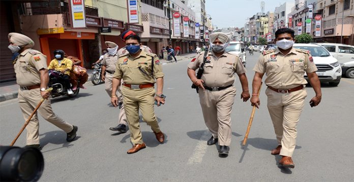 police fine lockdown violators in bihar