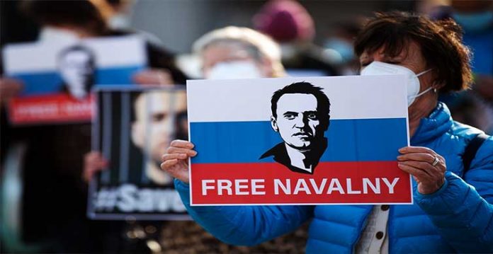 russian doctor who treated navalny reported missing