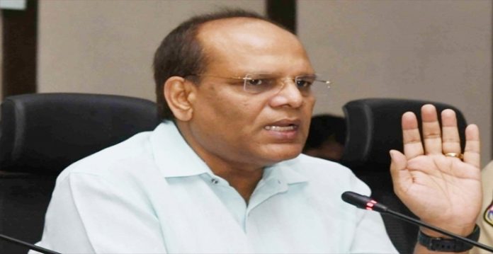 telangana cs inspects covid outpatient services