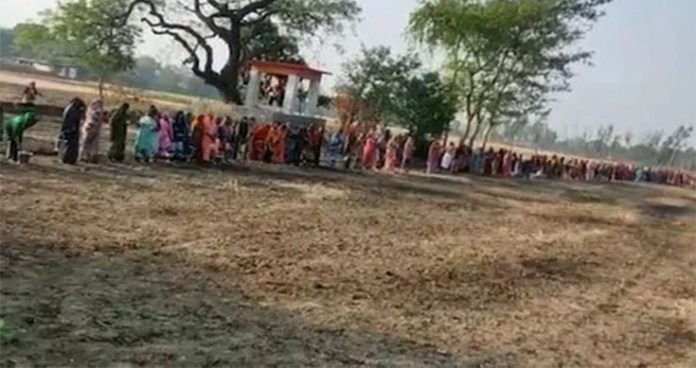 Women offer prayers to 'Corona Mai' in UP villages