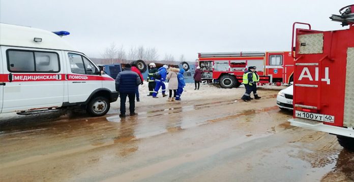 7 people dead after plane crash lands in russia
