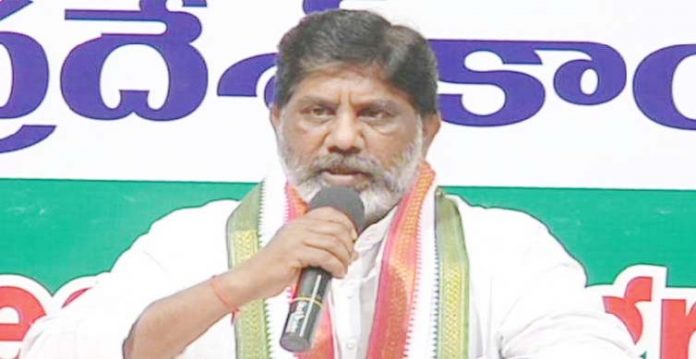 congress mocks kcr’s remarks over ap projects