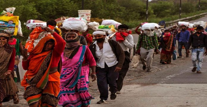 migrant workers return to delhi for work as unlock begins