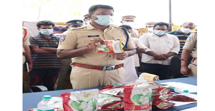 suryapeta police arrest spurious seeds selling gang