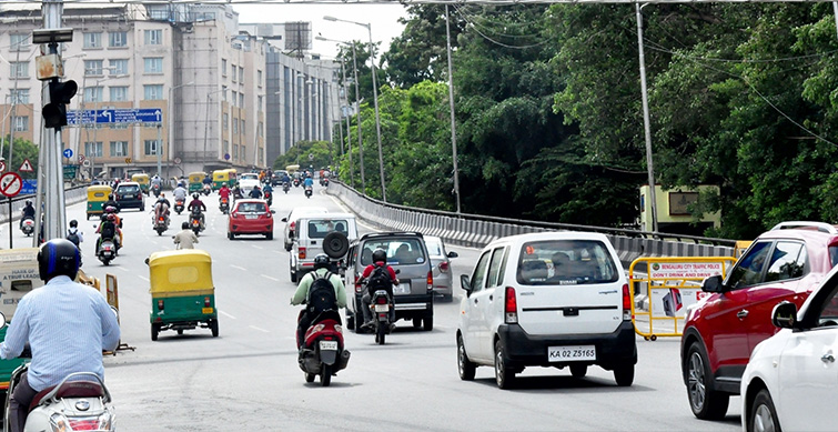 unlocking karnataka sees resumption of hotel services, buses after 55 days