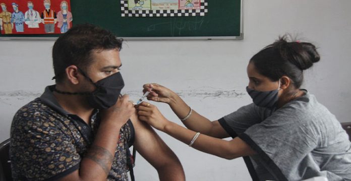 india's covid vaccination coverage crosses 40 cr
