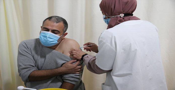 israel to vaccinate elderly with 3rd pfizer dose