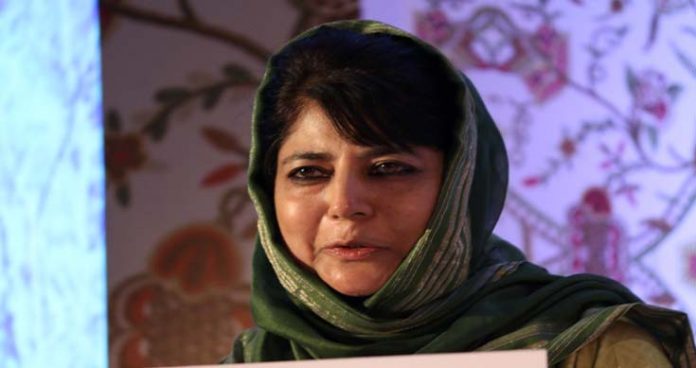 mehbooba wants lg to stop eviction of pdp leaders from govt quarters