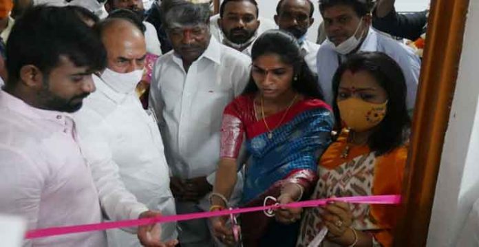 padma rao, mahamood ali give 207 houses to poor