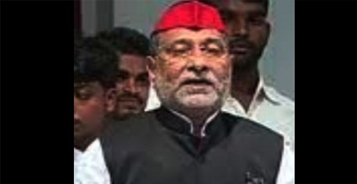 samajwadi party, congress stage walkout from up assembly on inflation