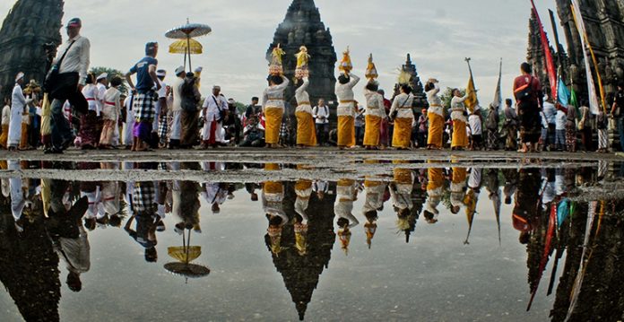 Bali to reopen for international visitors from Oct
