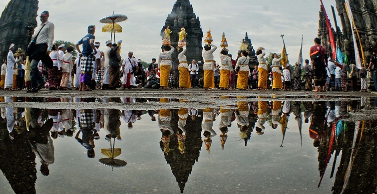 Bali to reopen for international visitors from Oct