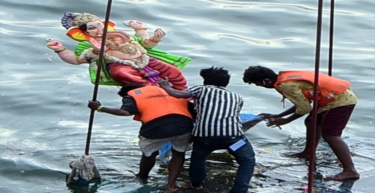 Idols immersion with 40 cranes, 19000 police: Srinivas Yadav