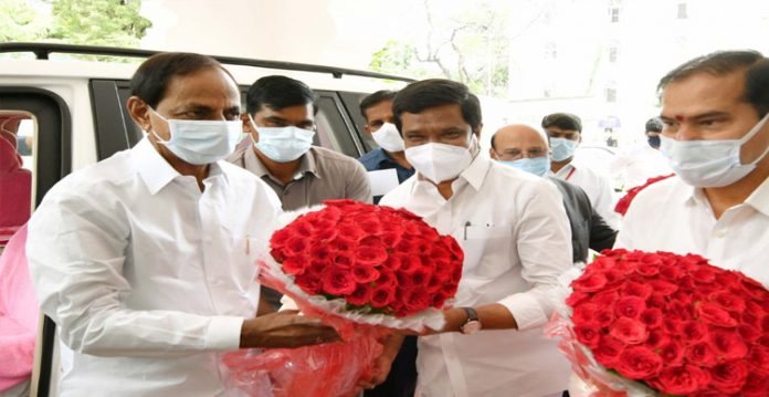 ministers, mlas call on cm at assembly