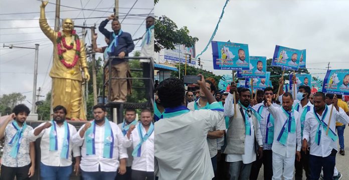 YSR Congress party leaders paid rich tribute to late YSR at Rajendranagar